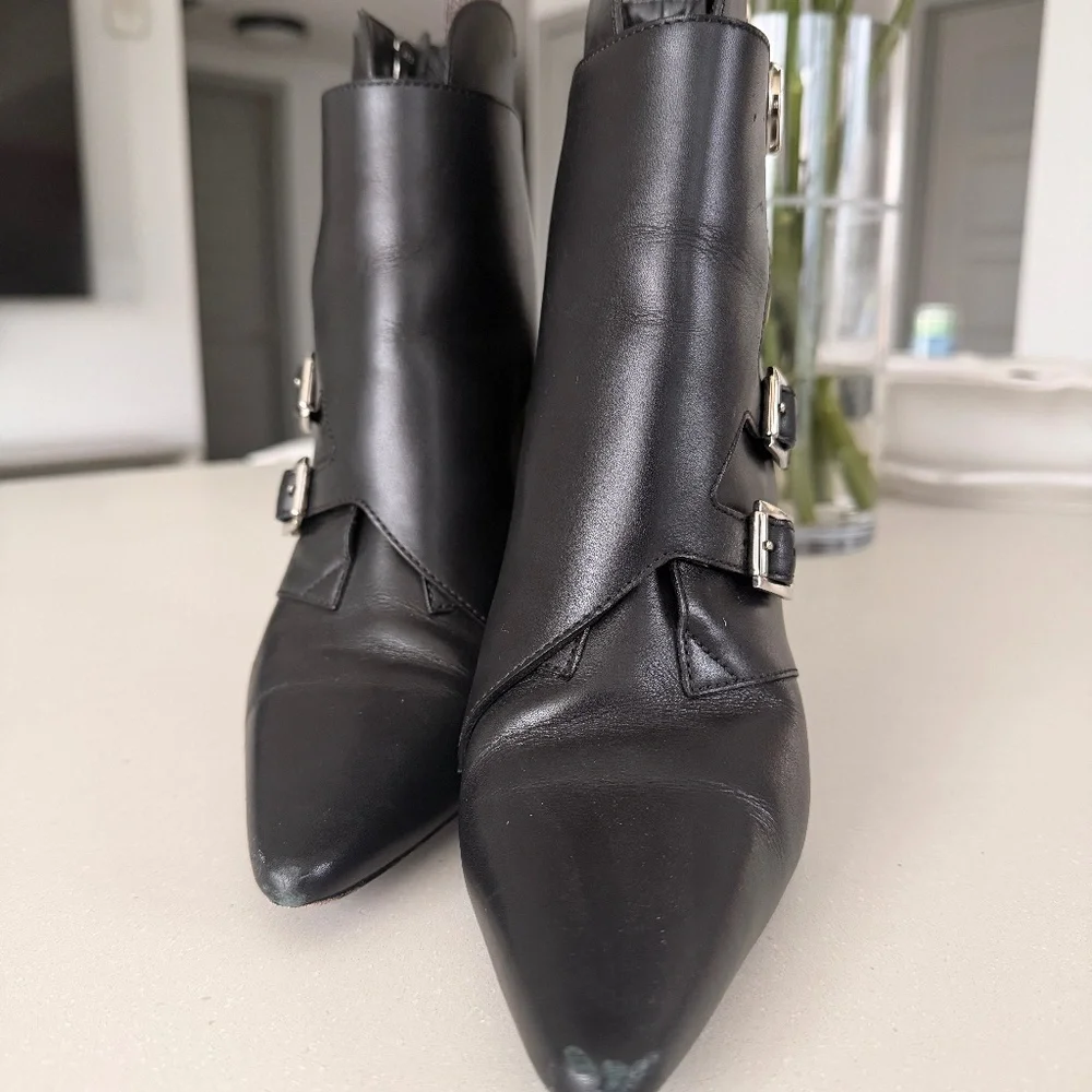 Louis Vuitton “Janet” Monogram Canvas Ankle Boots 38 - Picture 4 of 13